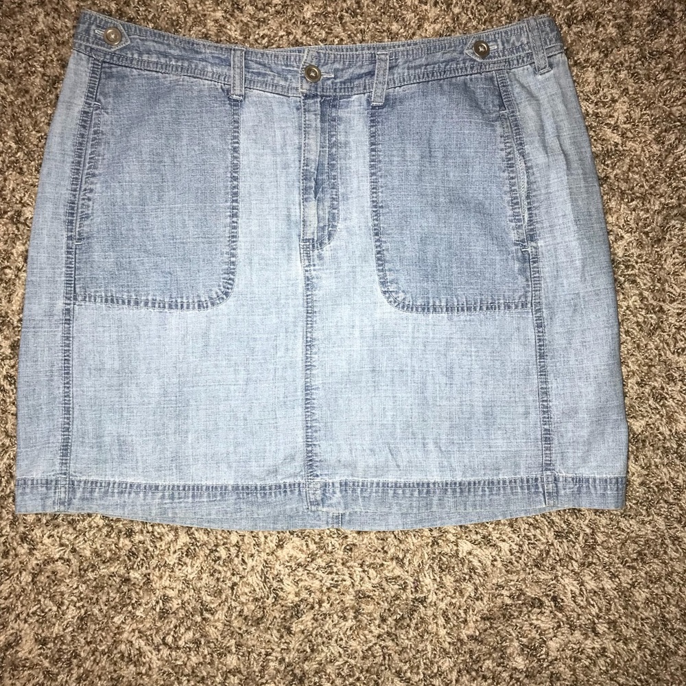 E-13 Skort